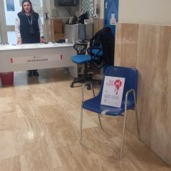 Posto occupato: la hall del Poliambulatorio Conti