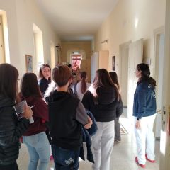 Gli studenti in visita al consultorio