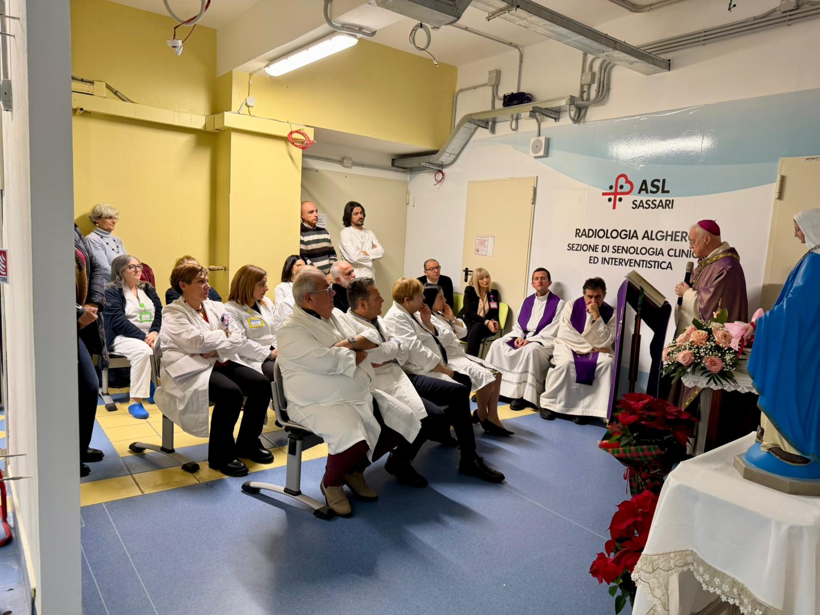 Asl Sassari: lo spirito natalizio arriva anche in corsia