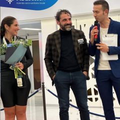 Alguerunway: Il dott. Luigi Cambosu durante la premiazione